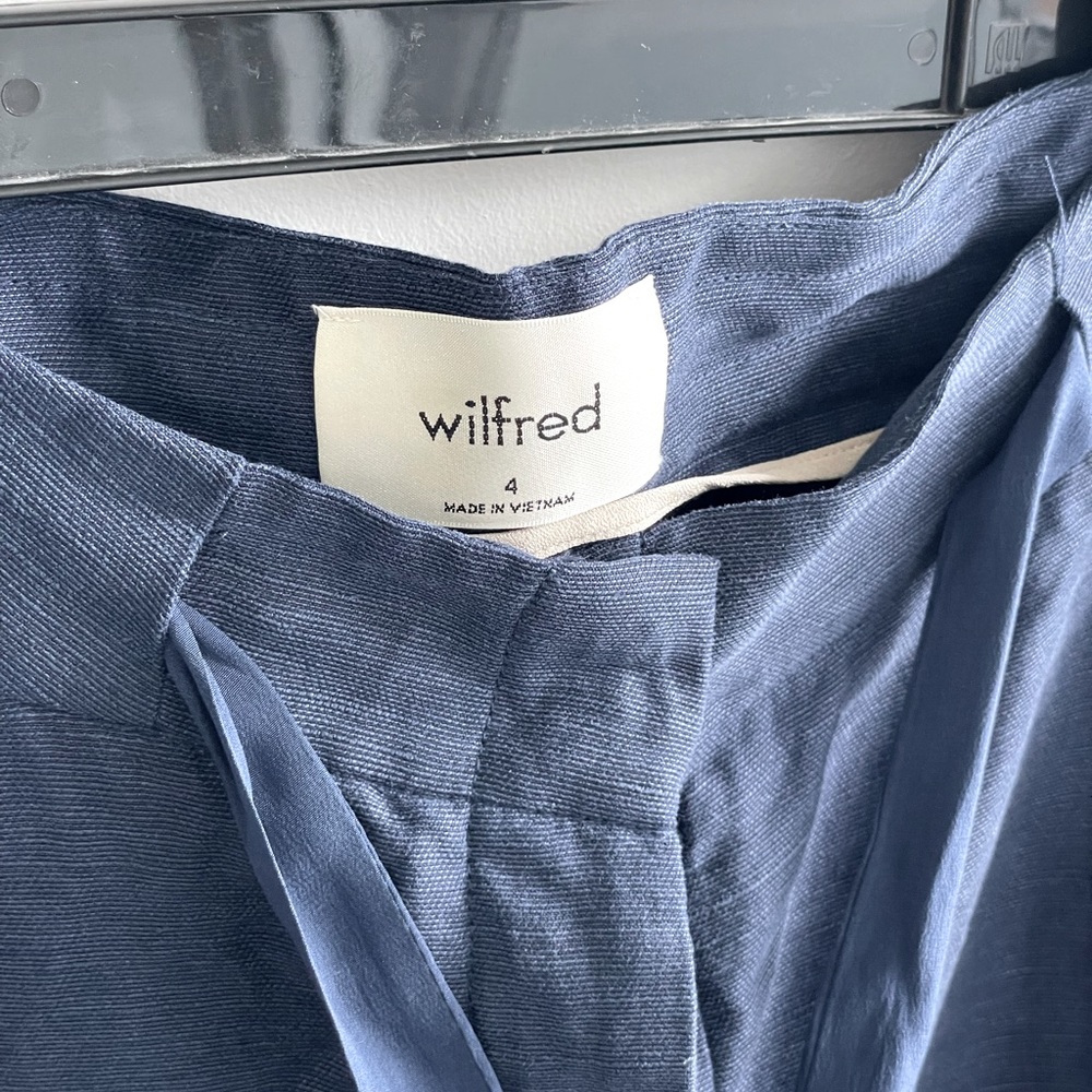Aritzia Wilfred Cropped Ankle Pants in Slate Blue